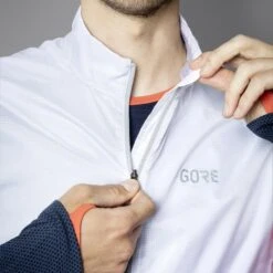 Gore Wear Men's Drive Vest - White 11 Gore Wear Men's Drive Vest - White -Patagonia Shop 100750 0100 5 2