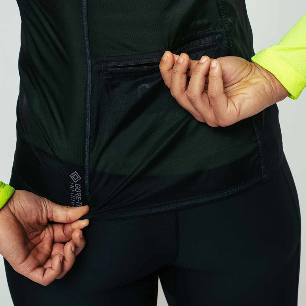 Gore Wear Women's Drive Vest - Black 4 Gore Wear Women's Drive Vest - Black - Image 4