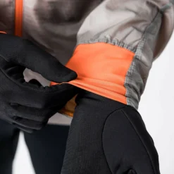 Gore Wear Women's Drive Jacket - Black -Patagonia Shop 100845 BFAY 5 1