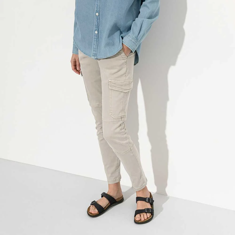 Birkenstock Women's Sierra Oiled Leather Sandal - Black - Regular/Wide 6 Birkenstock Women's Sierra Oiled Leather Sandal - Black - Regular/Wide - Image 6