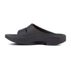 OOfos Unisex OOahh Slide - Black-Regular (D) -Patagonia Shop 1100BLK shot4 932x680 4335a43b 991e 47b0 a4fb dd9f69537c74