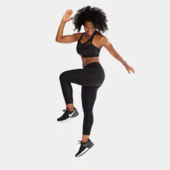 Women's Closer Bra - Booya Black 5 Women's Closer Bra - Booya Black -Patagonia Shop 160 001 2