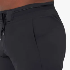 On Running Men's Hybrid Shorts -Black -Patagonia Shop 185.00303 4