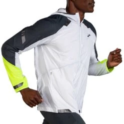 BROOKS Men's Run Visible Convertible Jacket - White/Asphalt/Nightlife 15 BROOKS Men's Run Visible Convertible Jacket - White/Asphalt/Nightlife -Patagonia Shop 211406 134 MV Run Visible Convertible Jacket 1