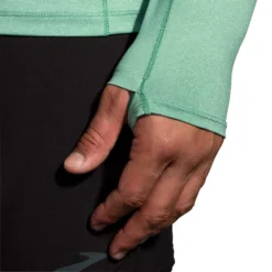 BROOKS Men's Dash 1/2 Zip 2.0 - Htr Sage -Patagonia Shop 211492 393 D2 Dash Half Zip 2