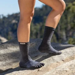 Injinji UnisexTrail Midweight Crew - Granite 5 Injinji UnisexTrail Midweight Crew - Granite -Patagonia Shop 213171 gnt sq lifestyle 1