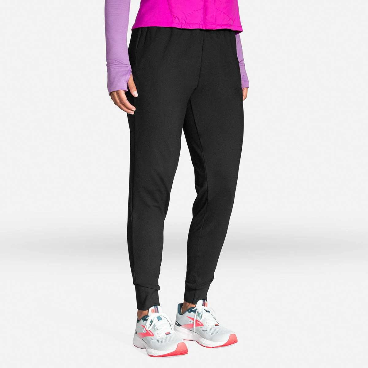BROOKS Women's Momentum Thermal Pant - Black 3 BROOKS Women's Momentum Thermal Pant - Black - Image 3
