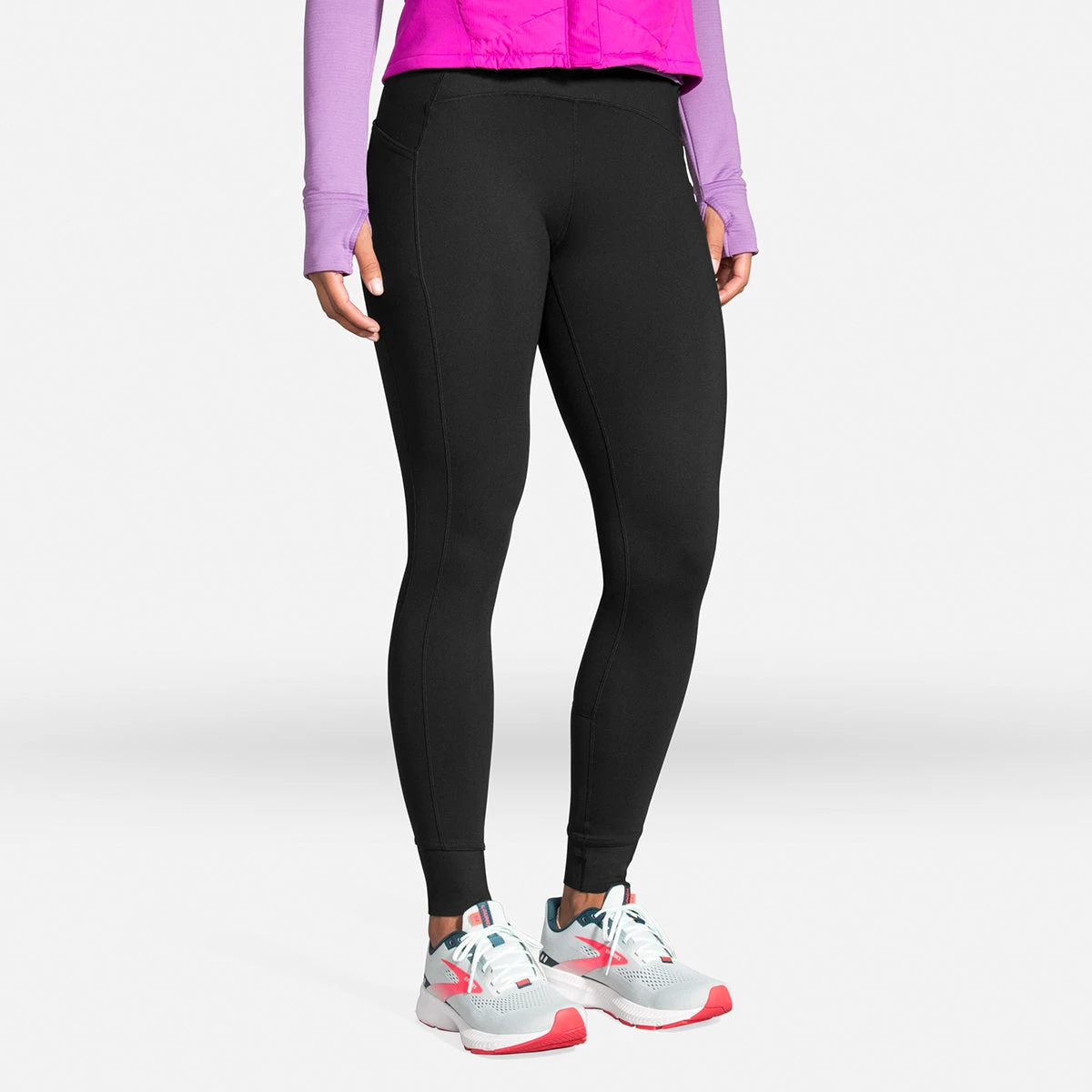 BROOKS Women's Momentum Thermal Tight - Black 2 BROOKS Women's Momentum Thermal Tight - Black - Image 2
