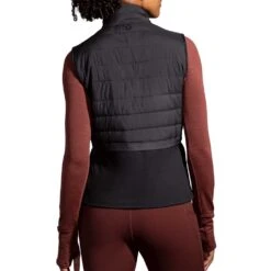 BROOKS Women's Shield Hybrid Vest 2.0 - Black 10 BROOKS Women's Shield Hybrid Vest 2.0 - Black -Patagonia Shop 221556 001 MB Shield Hybrid Vest 2