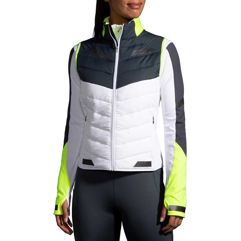 BROOKS Women's Run Visible Insulated Vest - White/Asphalt/Nightlife 2 BROOKS Women's Run Visible Insulated Vest - White/Asphalt/Nightlife - Image 2