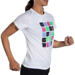BROOKS Women's Distance Short Sleeve 2.0 - White/RH Mosaic -Patagonia Shop 221614 176 MV Distance Short Sleeve 2