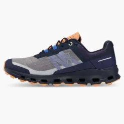 On Running Women's Cloudvista Trail Shoe - Midnight/Copper- Regular (B) -Patagonia Shop 64.98592 cloudvista fw22 midnight copper w g4