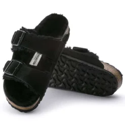 Birkenstock Arizona Shearling Sandal - Black - Regular/Wide -Patagonia Shop 752663 sole