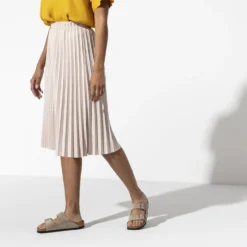 Birkenstock Arizona Soft Footbed Taupe Suede Leather Sandal - Taupe- Regular/Wide 12 Birkenstock Arizona Soft Footbed Taupe Suede Leather Sandal - Taupe- Regular/Wide -Patagonia Shop 951303 f look f