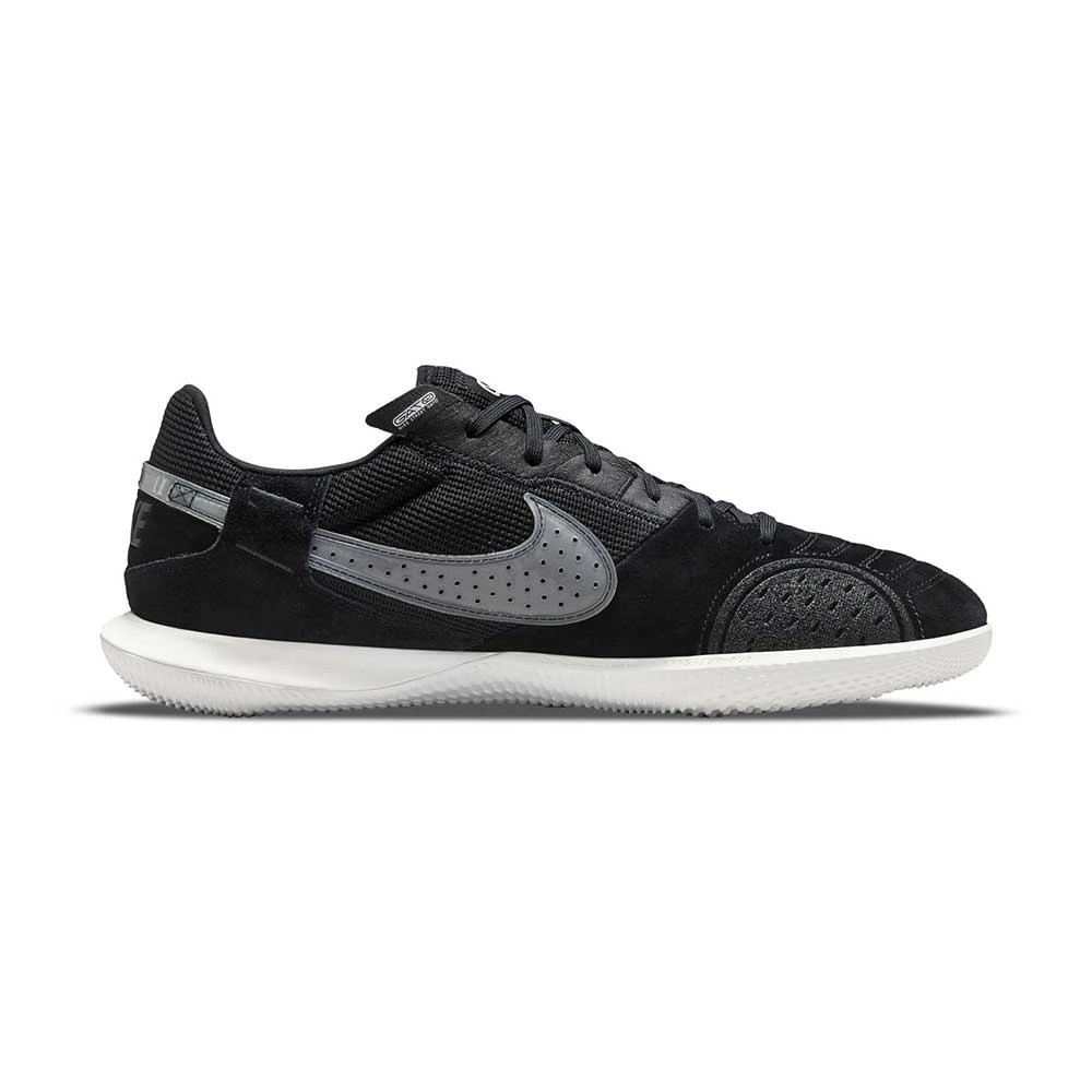 Unisex Nike Streetgato IC Soccer Shoe- Black/Summit White- Regular (D) 1 Unisex Nike Streetgato IC Soccer Shoe- Black/Summit White- Regular (D)