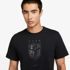 Nike Men's USA 4 Star Crest Tee - Black -Patagonia Shop AURORA DO8320 010 PHSYM001 2000 1