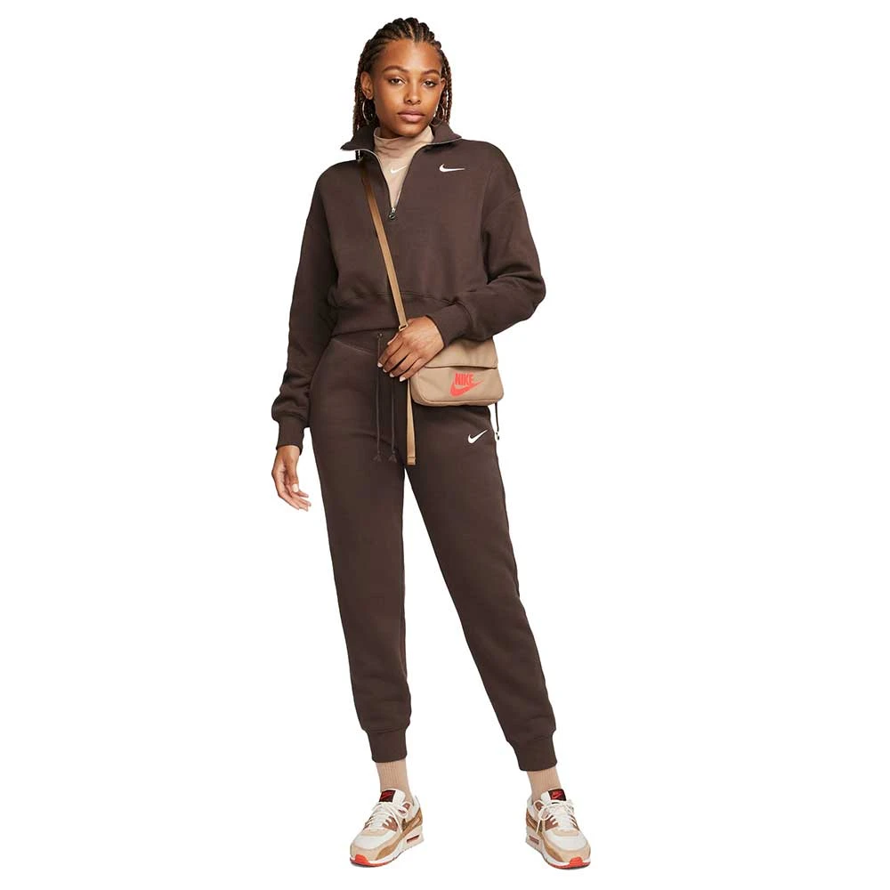 Nike Women's Phoenix Fleece Oversized 1/2-Zip Crop Sweatshirt - Baroque Brown/Sail 3 Nike Women's Phoenix Fleece Oversized 1/2-Zip Crop Sweatshirt - Baroque Brown/Sail - Image 3