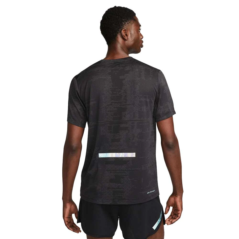 Men's Nike Dri-FIT ADV Run Division Techknit Short-Sleeve Running Top - Medium Ash/Black 2 Men's Nike Dri-FIT ADV Run Division Techknit Short-Sleeve Running Top - Medium Ash/Black - Image 2