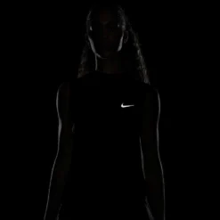 Women's Nike Running Division Tank Top- Black 9 Women's Nike Running Division Tank Top- Black -Patagonia Shop AURORA FB7630 010 PHSYM003 2000