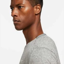 Nike Men's Rise 365 Short Sleeve Top - Smoke Grey 12 Nike Men's Rise 365 Short Sleeve Top - Smoke Grey -Patagonia Shop CZ9184 084 PHSYM002 1