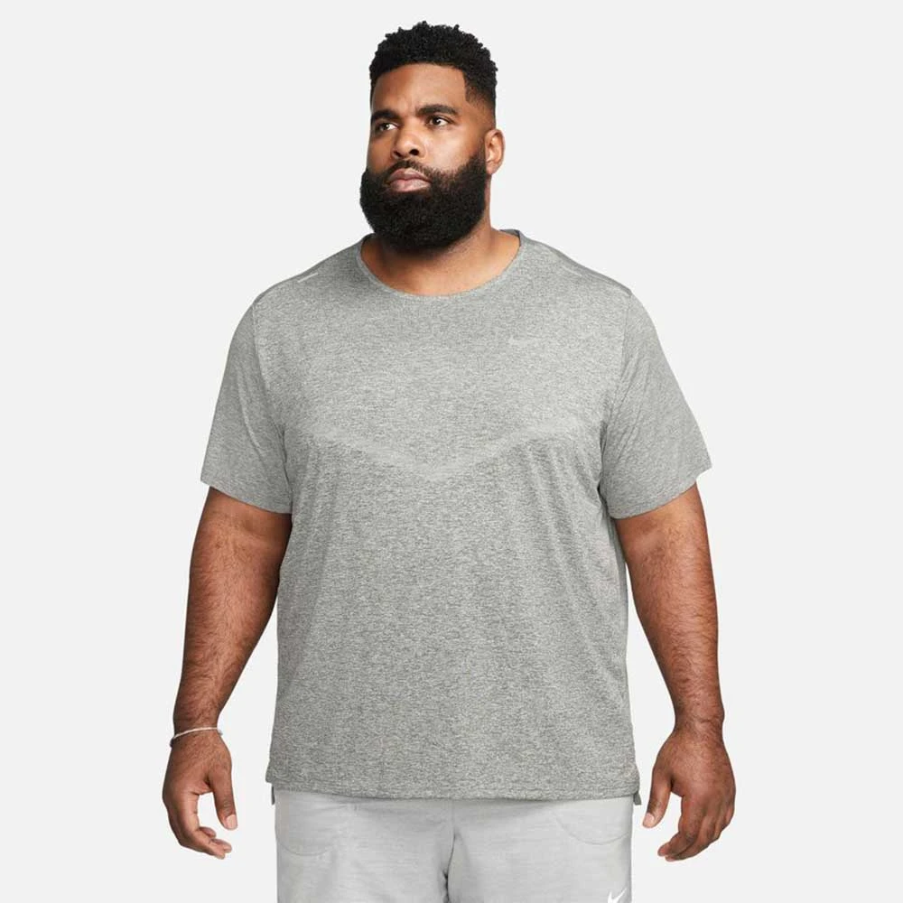Nike Men's Rise 365 Short Sleeve Top - Smoke Grey 5 Nike Men's Rise 365 Short Sleeve Top - Smoke Grey - Image 5