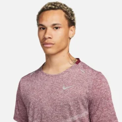 Nike Men's DriFit Rise 365 Short Sleeve - Dark Beetroot 11 Nike Men's DriFit Rise 365 Short Sleeve - Dark Beetroot -Patagonia Shop CZ9184 638 PHSYM001