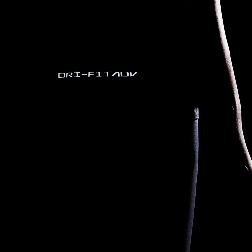 Women's Nike Dri-FIT ADV Seamless Short Sleeve Top - Black/Reflective Silver 5 Women's Nike Dri-FIT ADV Seamless Short Sleeve Top - Black/Reflective Silver - Image 5