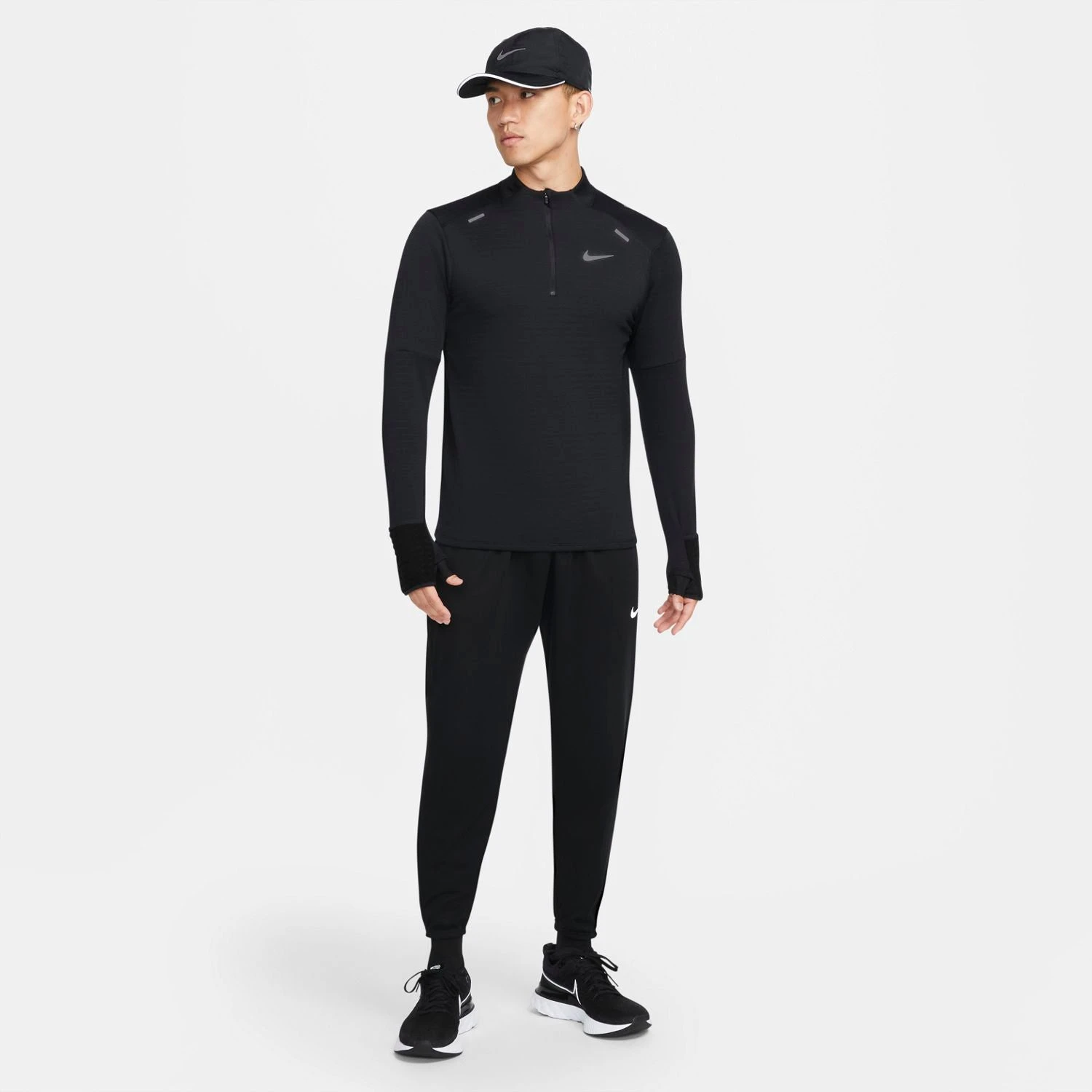 Men's Nike Therma-FIT Repel Element 1/2-Zip Running Top - Black/Reflective Silver 6 Men's Nike Therma-FIT Repel Element 1/2-Zip Running Top - Black/Reflective Silver - Image 6