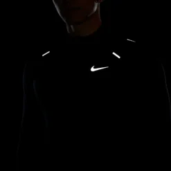 Men's Nike Therma-FIT Repel Element 1/2-Zip Running Top - Black/Reflective Silver 17 Men's Nike Therma-FIT Repel Element 1/2-Zip Running Top - Black/Reflective Silver -Patagonia Shop DD5662 010 PHSYM004 1500