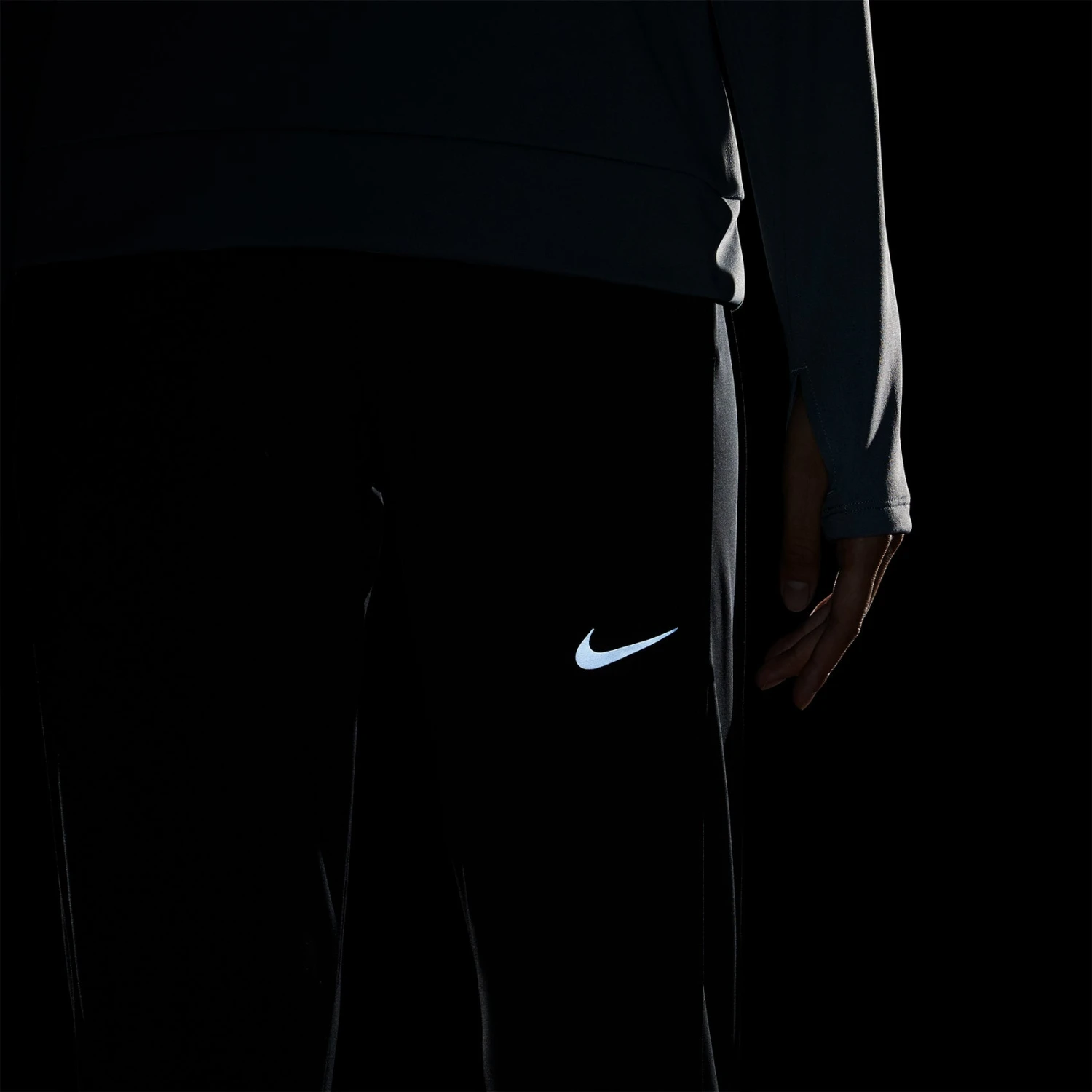 Women's Nike Therma-FIT Essential Running Pants - Black/Black/Reflective Silver 7 Women's Nike Therma-FIT Essential Running Pants - Black/Black/Reflective Silver - Image 7