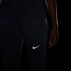 Women's Nike Therma-FIT Essential Running Pants - Black/Black/Reflective Silver 13 Women's Nike Therma-FIT Essential Running Pants - Black/Black/Reflective Silver -Patagonia Shop DD6472 010 PHSYM005 2000