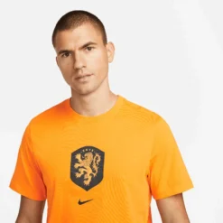 Nike Men's KNVB Crest World Cup 22 Tee - Orange Peel 7 Nike Men's KNVB Crest World Cup 22 Tee - Orange Peel -Patagonia Shop DH7597 833 PHSYM001 2000