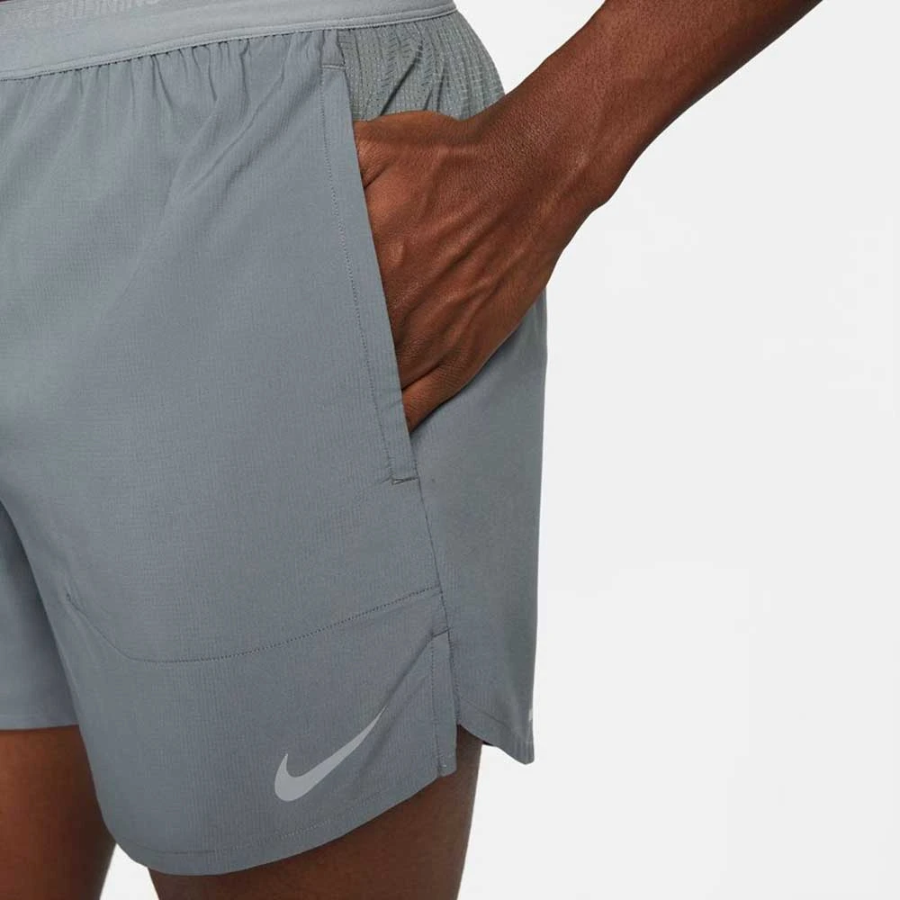 Nike Men's Stride 5in Brief-Lined Short - Smoke Grey 3 Nike Men's Stride 5in Brief-Lined Short - Smoke Grey - Image 3