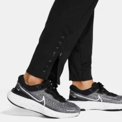 Nike Women's Run Division Pant - Black 8 Nike Women's Run Division Pant - Black -Patagonia Shop DQ6652 010 PHSYM002 1