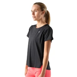 Women's Race Pace Tee - Black -Patagonia Shop DSC00548 5000x 63b3b626 5b70 4ab6 a74d a68281d5d811