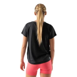 Women's Race Pace Tee - Black -Patagonia Shop DSC00549 5000x b8438671 921f 4bd0 b89e 0c261d47be63