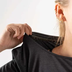 Women's Race Pace Tee - Black -Patagonia Shop DSC00552 5000x 8af06a31 b597 4ed8 a083 7a8cf8a3c6a9