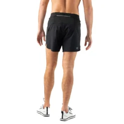 Men's FKT 2.0 5in Shorts - Black -Patagonia Shop DSC01225 5000x baae5ad0 0c6b 401c b318 db0253915fbe