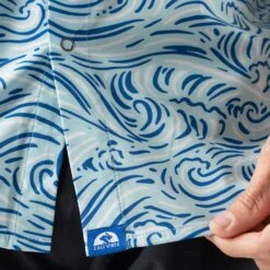 Men's Low Tide - Waterspout Waves -Patagonia Shop DSC01396 2048x 0ac5637d ed60 4787 b81d 053cda25f833