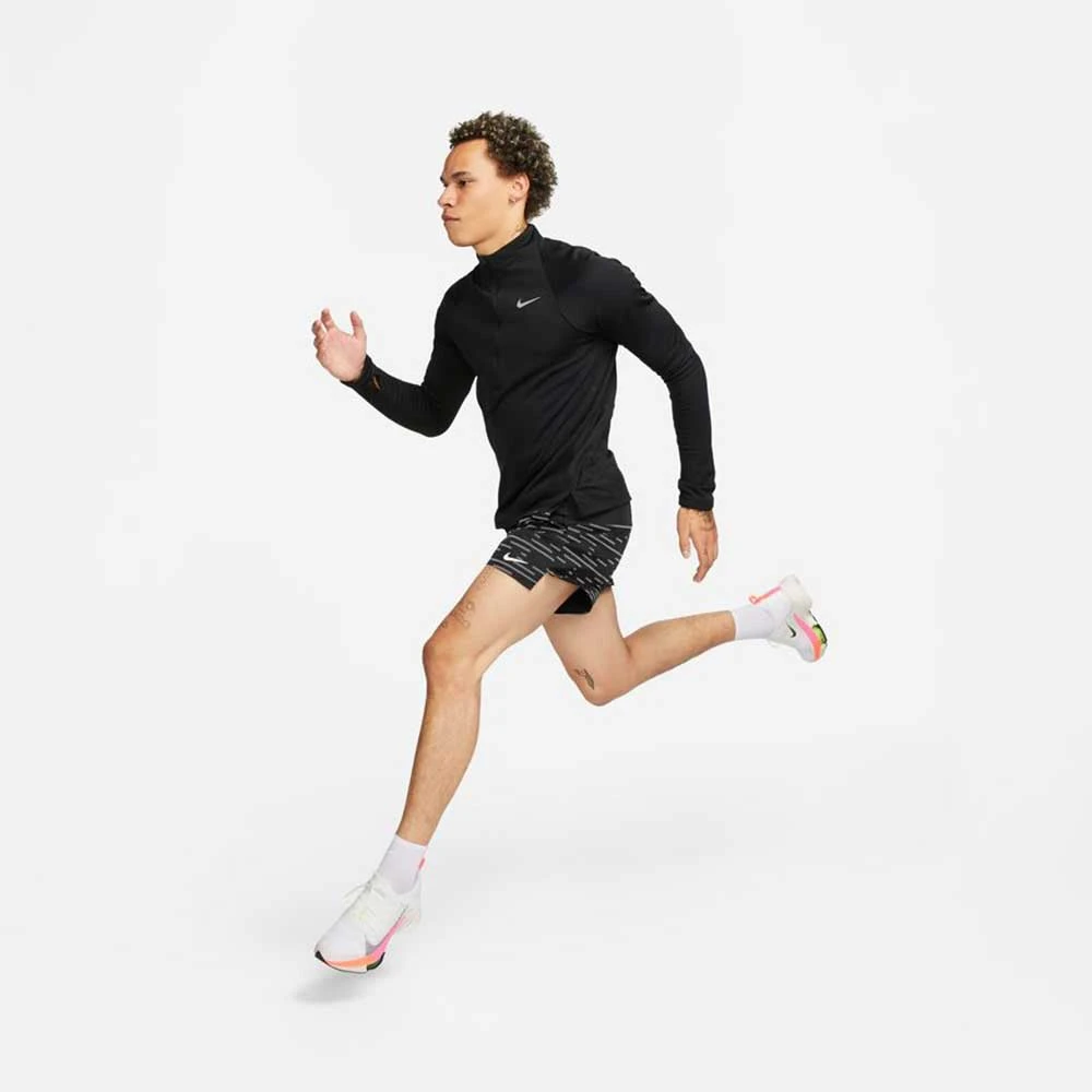 Nike Men's Run Division Element Top Half Zip - Black 8 Nike Men's Run Division Element Top Half Zip - Black - Image 8