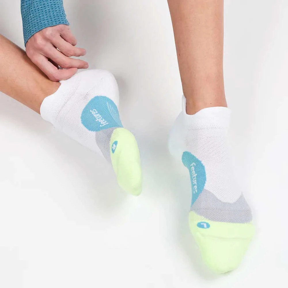 Feetures Unisex Elite Ultra Light No Show Tab - White Lime 3 Feetures Unisex Elite Ultra Light No Show Tab - White Lime - Image 3