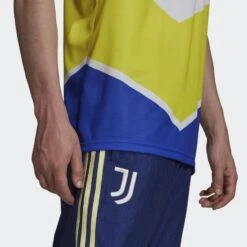 ADIDAS Juventes 21/22 3rd Jersey - Shock Yellow/Hi Res Blue -Patagonia Shop Juventus 21 22 Third Jersey Yellow GS1439 42 detail