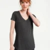 LOLE Women's Everyday V-Neck Short Sleeve -Black Beauty