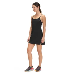 NORTH FACE Women's Arque Hike Dress - TNF Black -Patagonia Shop NF0A5J7D JK3 model34
