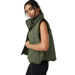 Women's Quinn Quilted Puffer Vest - Everglades -Patagonia Shop OB1360548 3352 b