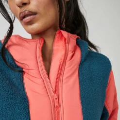 Women's Lead The Pack Pullover - Alpine Combo -Patagonia Shop OB1537702 4010 d