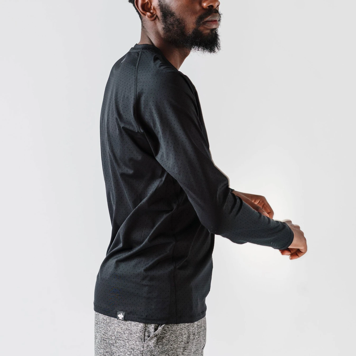 Men's EZ Tee Perf Long Sleeve Top - Black 4 Men's EZ Tee Perf Long Sleeve Top - Black - Image 4