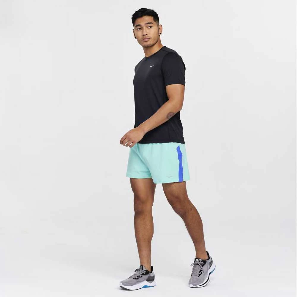 Saucony Men's Stopwatch Short Sleeve - Black 4 Saucony Men's Stopwatch Short Sleeve - Black - Image 4