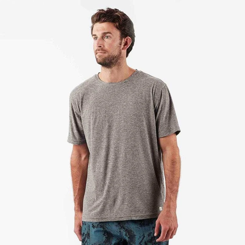 Vuori Men's Strato Tech T-Shirt - Heather Grey 2 Vuori Men's Strato Tech T-Shirt - Heather Grey - Image 2