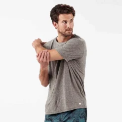 Vuori Men's Strato Tech T-Shirt - Heather Grey 6 Vuori Men's Strato Tech T-Shirt - Heather Grey -Patagonia Shop V126HTG 3 800x 04e77809 1775 4314 bda9 32e3149bfe9a